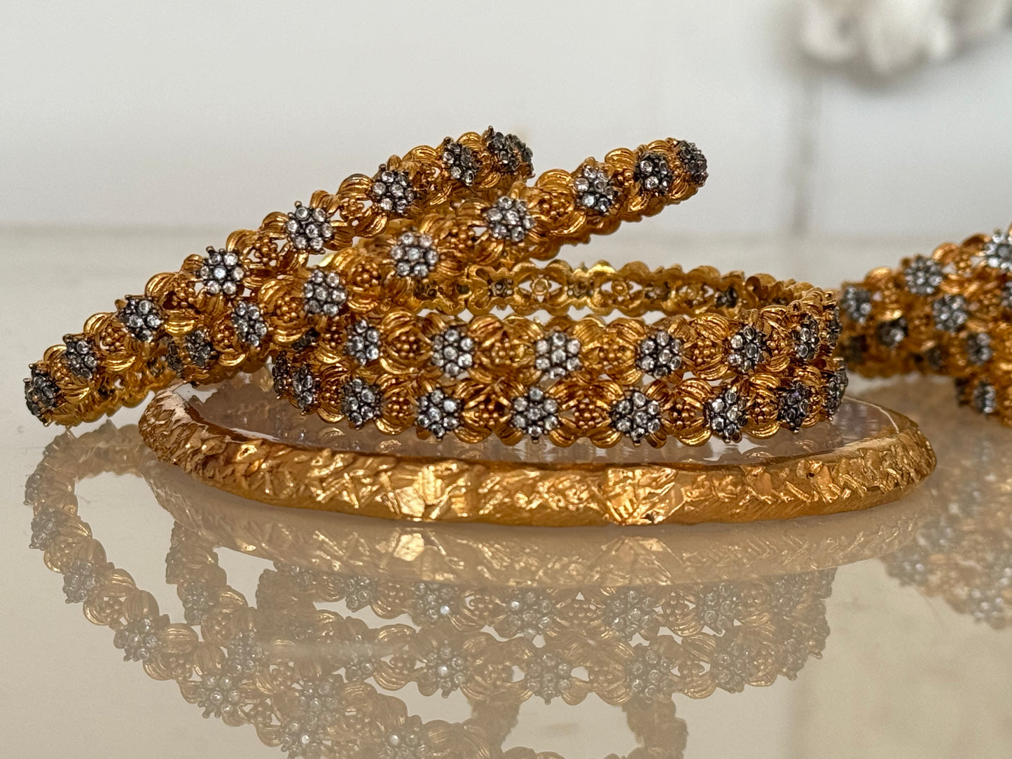 Set of 4 traditional gold plated pakistani bangles