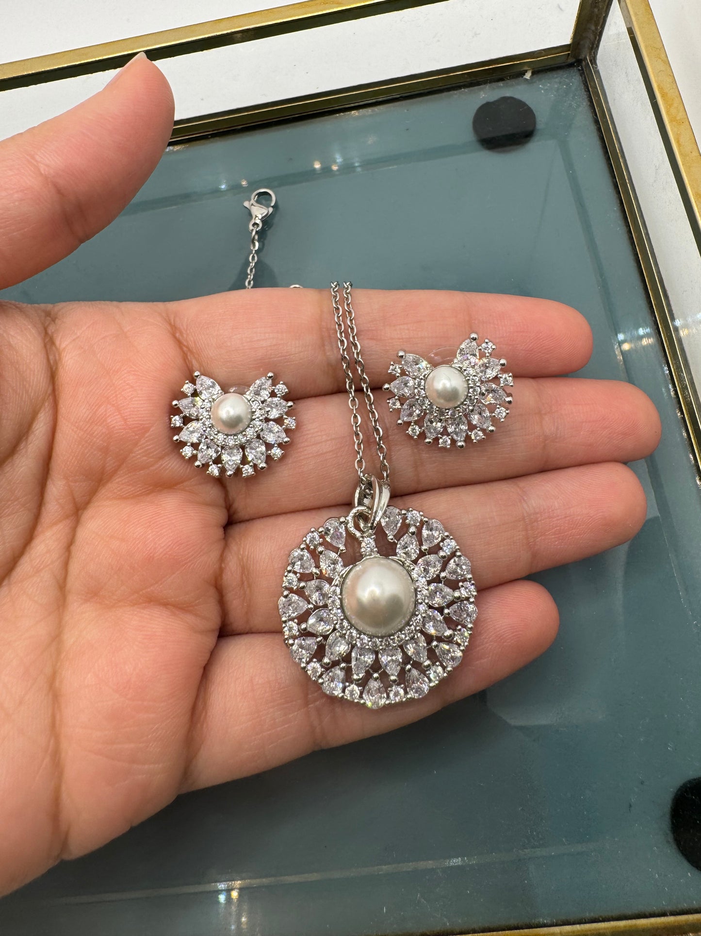 American Diamond Pearl Locket Set with complimentary chain