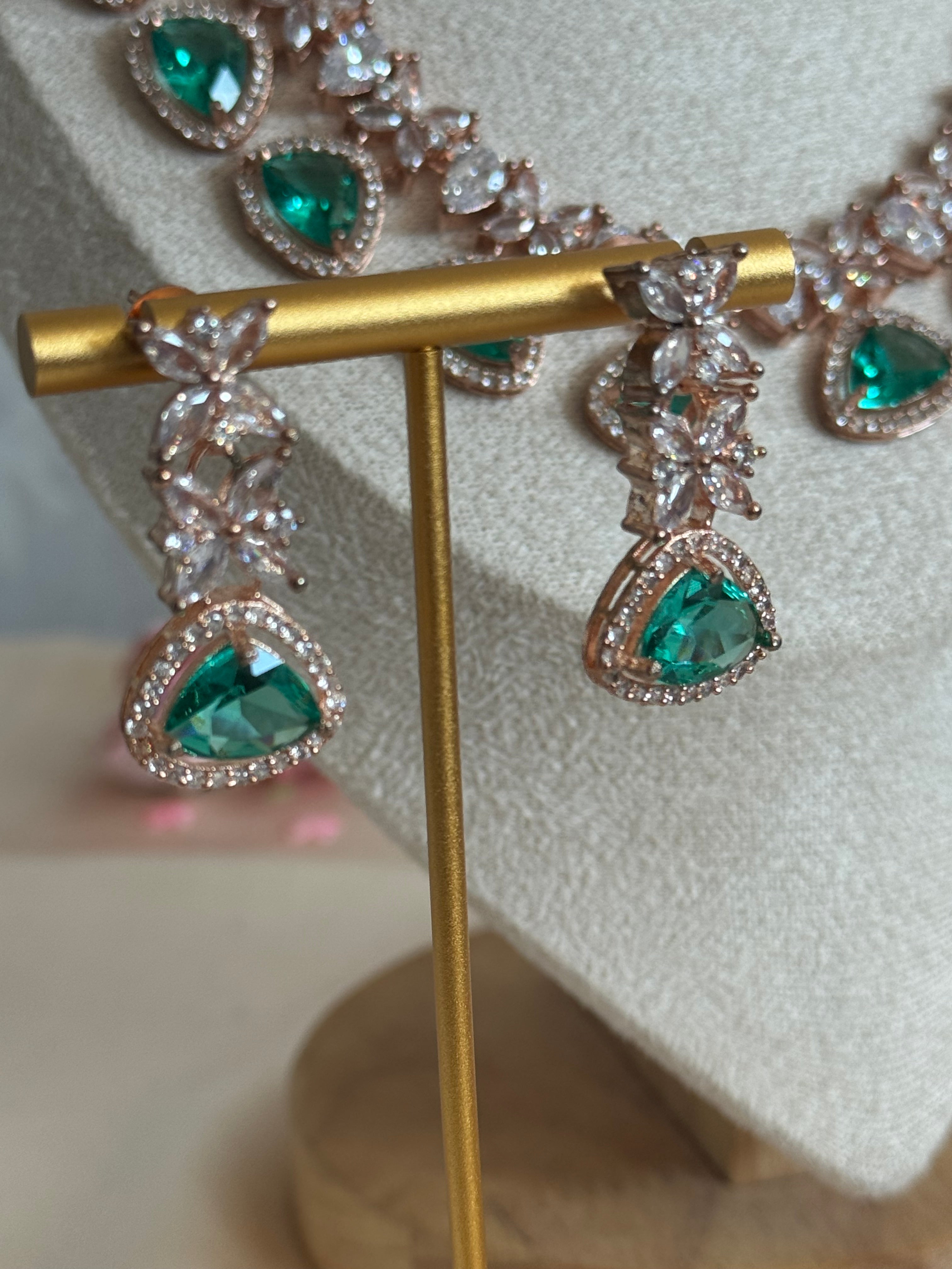 Cubic Zirconia Necklace set : Rose gold| ruby red, rama green, emerald green