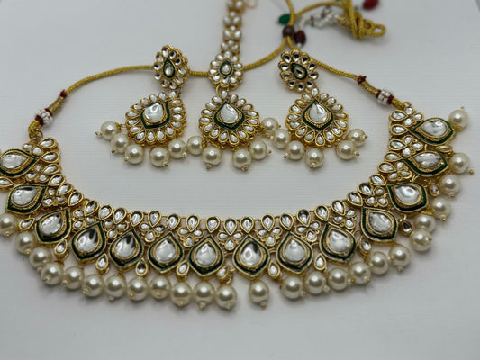 Kundan Polki Traditional Indian Necklace Set With Matching Tikka