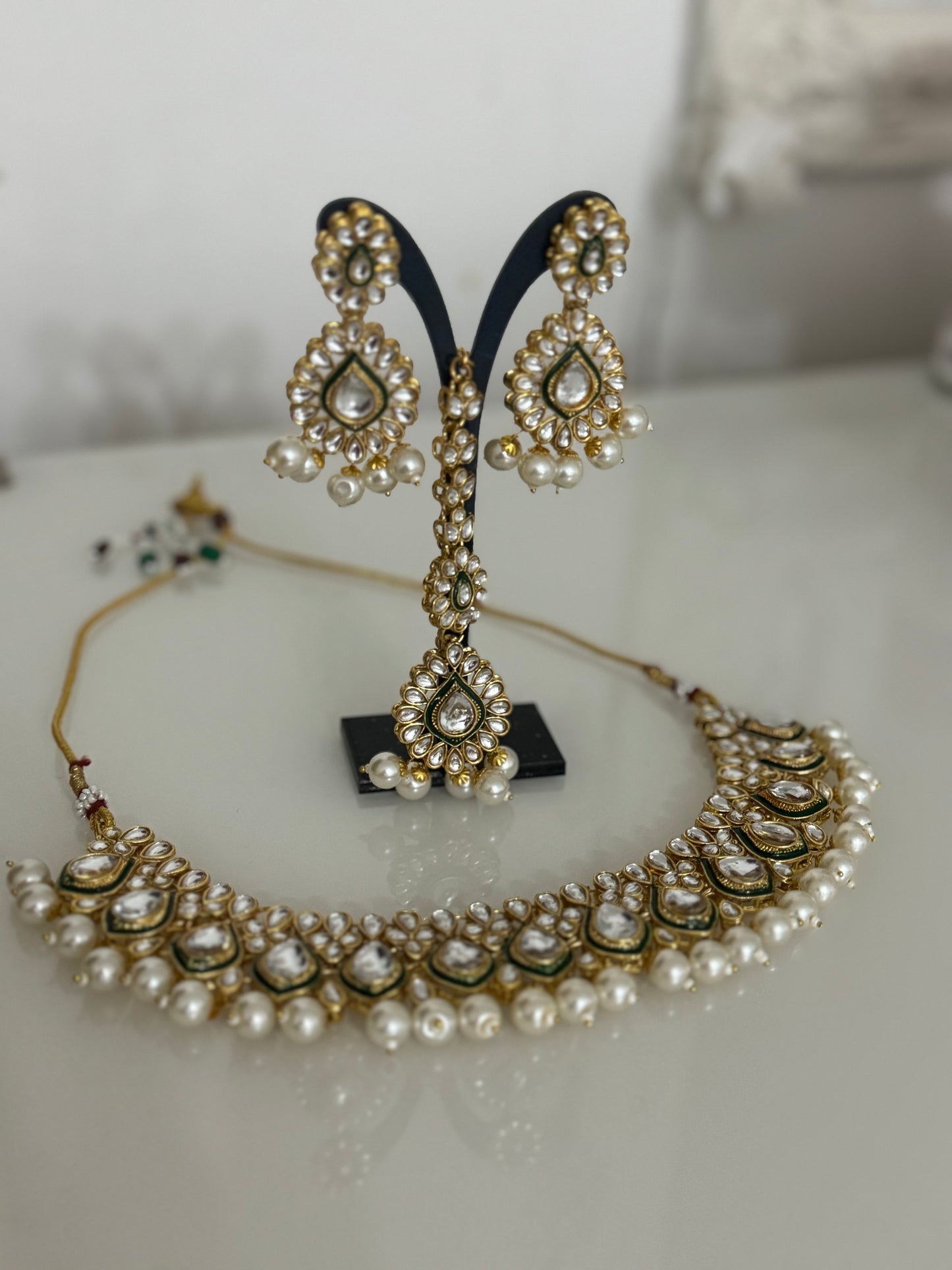 Kundan Polki Traditional Indian Necklace Set With Matching Tikka