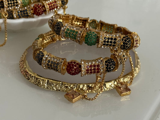 Traditional Nauratan bangle pair